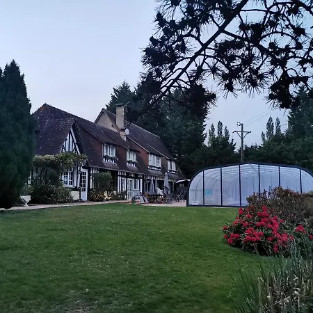 Domaine Aux Lions - Piscine Chauffee Tennis 20 Min Deauville Holiday home