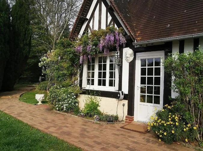 Domaine Aux Lions - Piscine Tennis 20 Min Deauville * Fauguernon